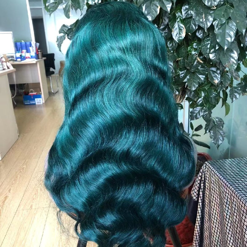 Vert foncé coloré 13x4 HD Lace Front perruque de cheveux humains vague de corps brésilien Remy cheveux MYLOCKME 